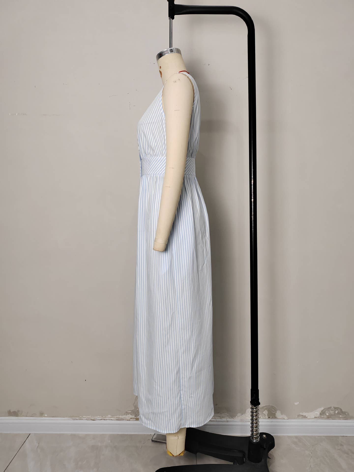 V-neck pleated cinched waist striped dress