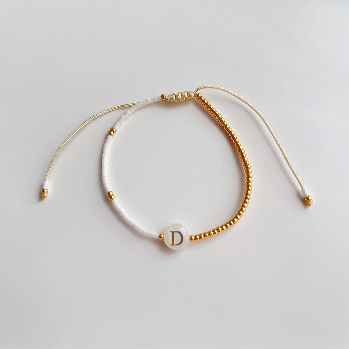 CWAJE4559_SMALL FRENCH STYLE ADJUSTABLE BRACELET