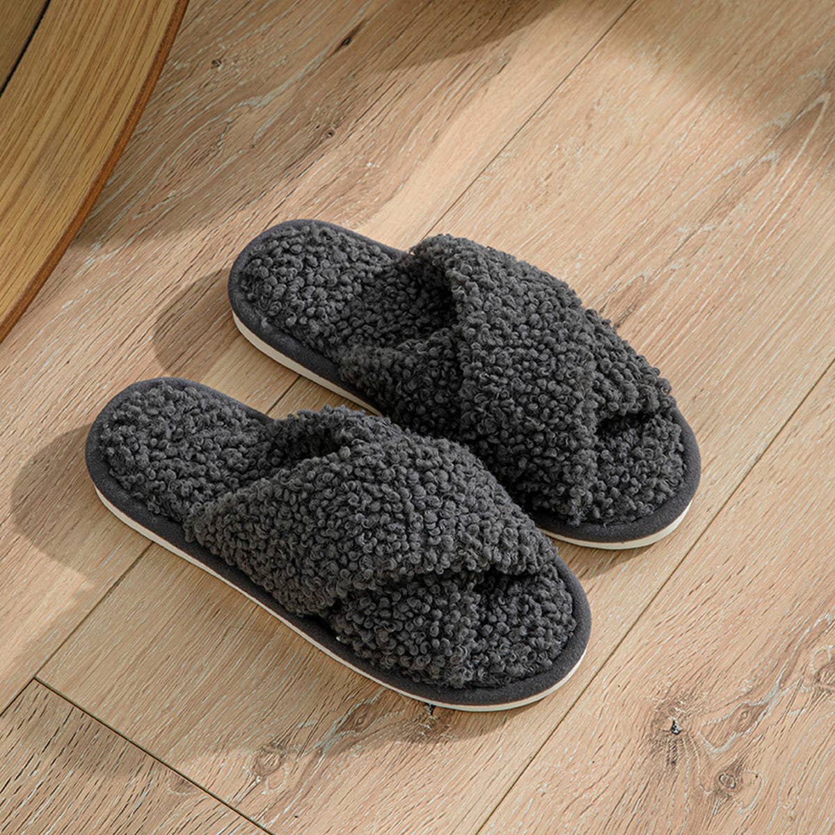 FURRY CROSS STRAP COTTON SLIPPERS