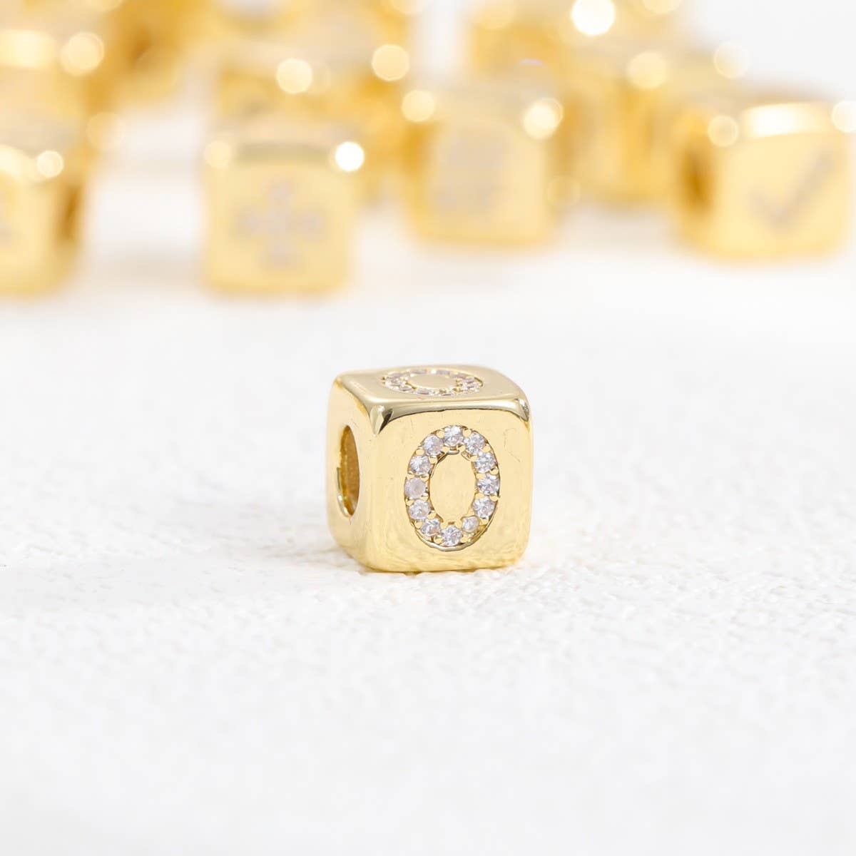 18K Gold-Plated Zirconia Dice Pendant Necklace_CWMM5876