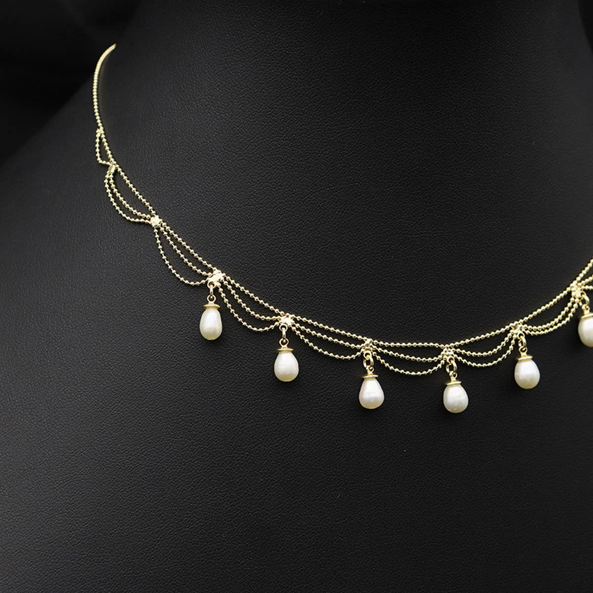 WOMEN'S LACE TASSEL NATURAL PEARL NECKLACE