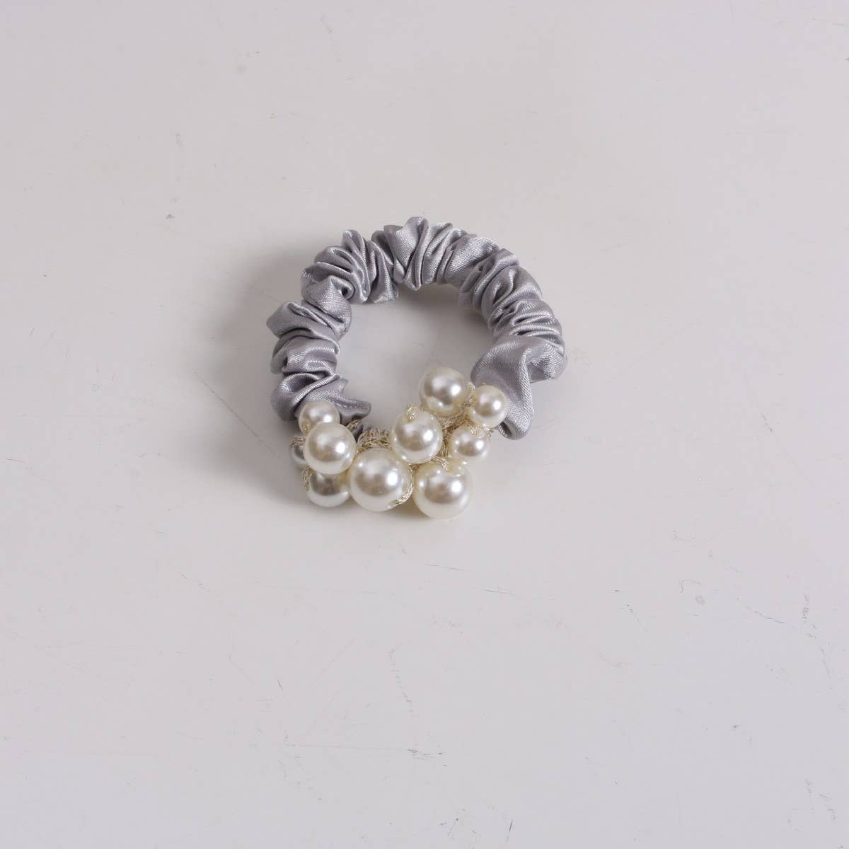 Elegant Pearl Scrunchie Simple Cute New Hair Tie