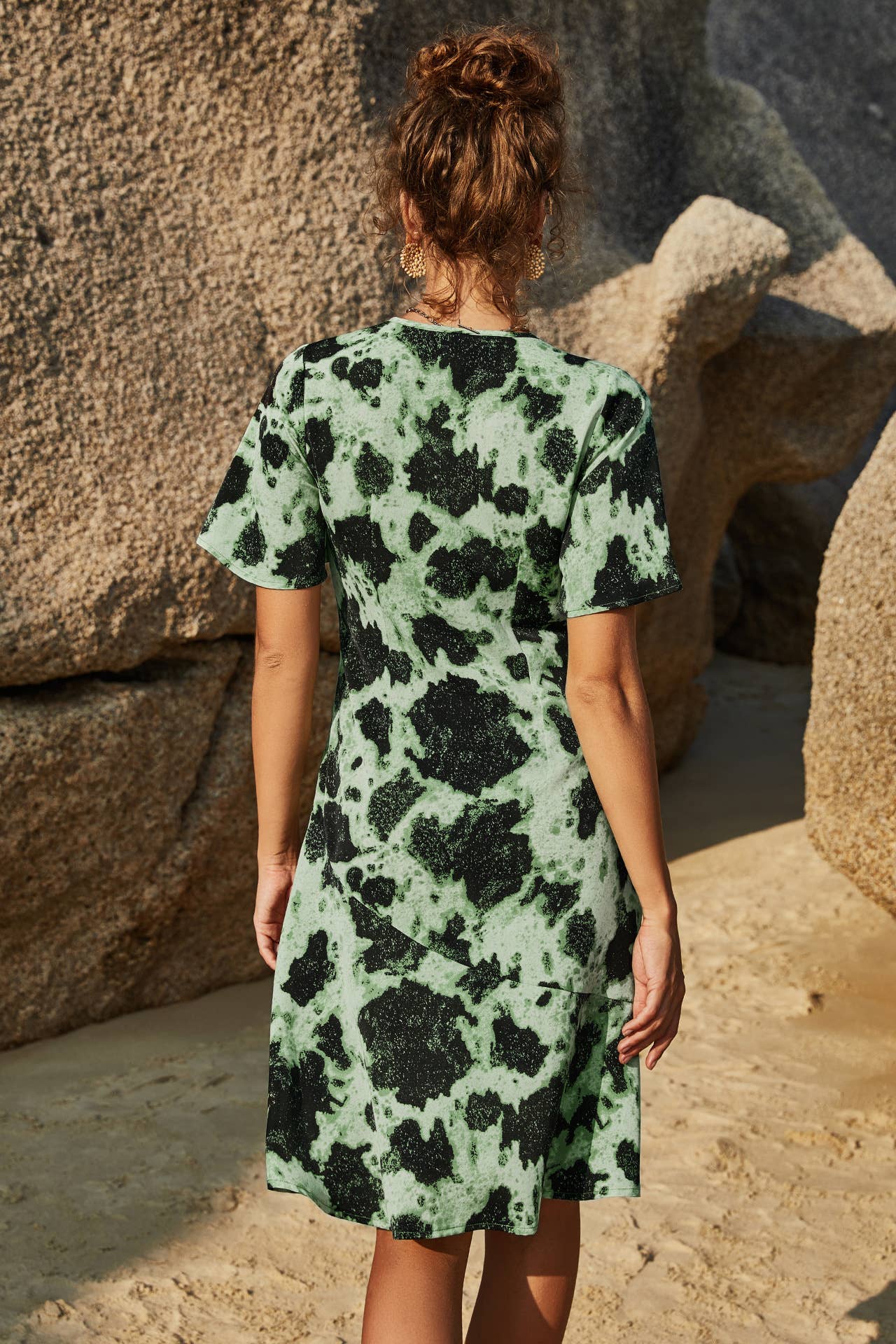 SHORT SLEEVE HIGH WAIST A-LINE SLIT SLIM DRESS