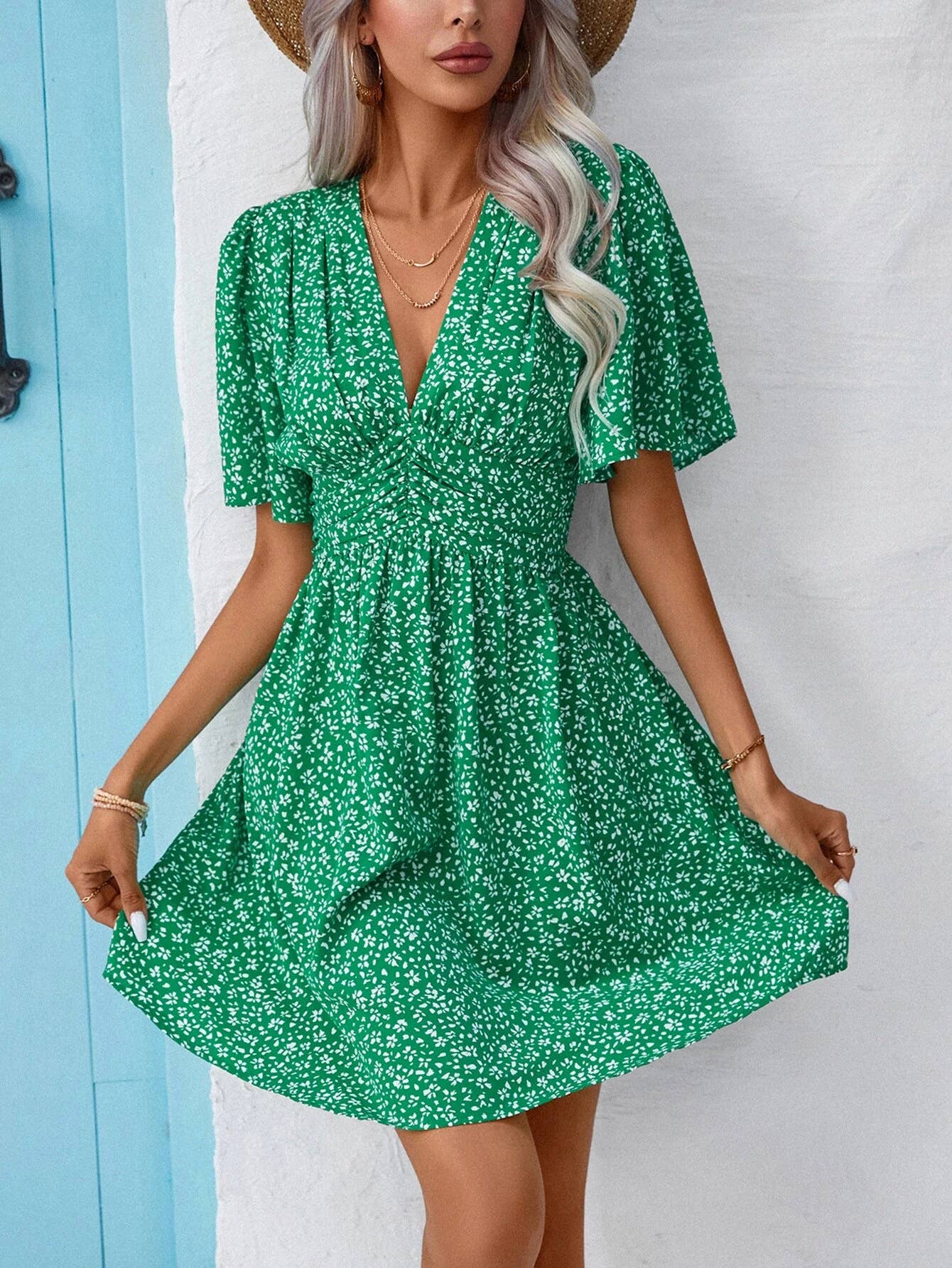 V-neck print floral pleated dress