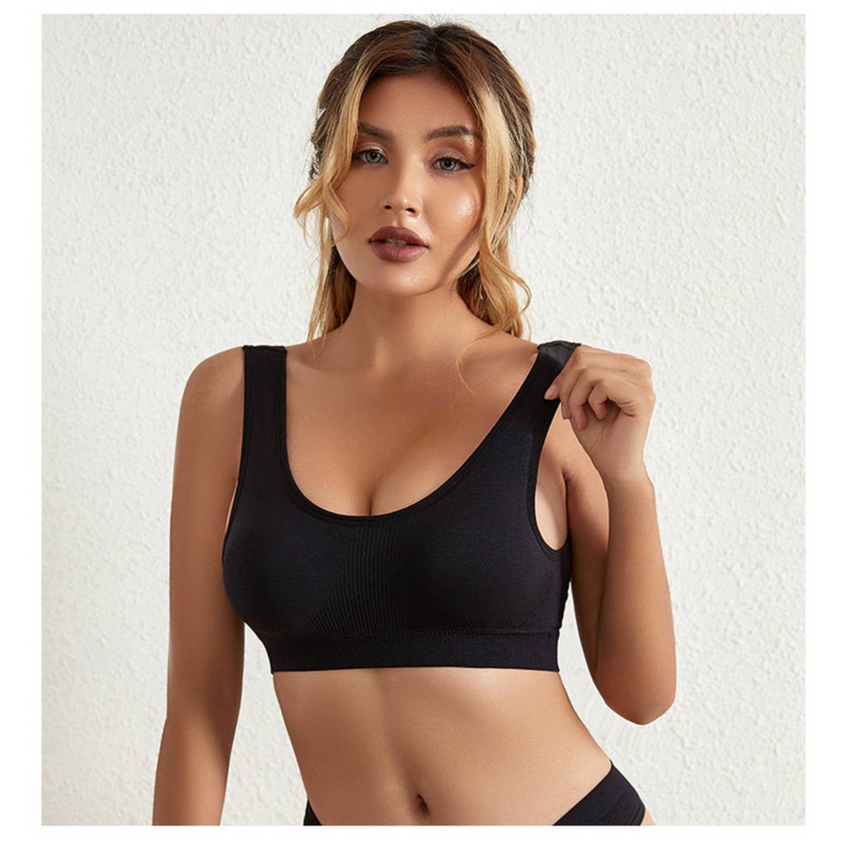 PLUS SIZE ANTI-EXPOSURE YOGA SPORTS BRA_CWMU0310