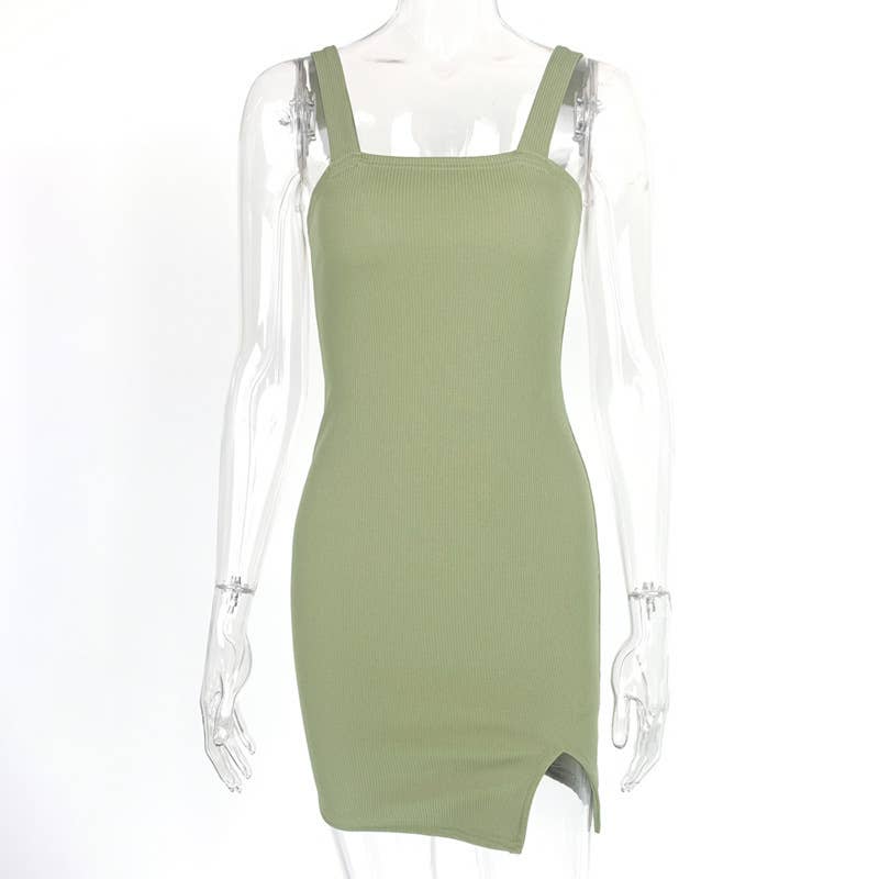 SIMPLE SLIM-FIT HALTER DRESS WITH SPLIT BACK