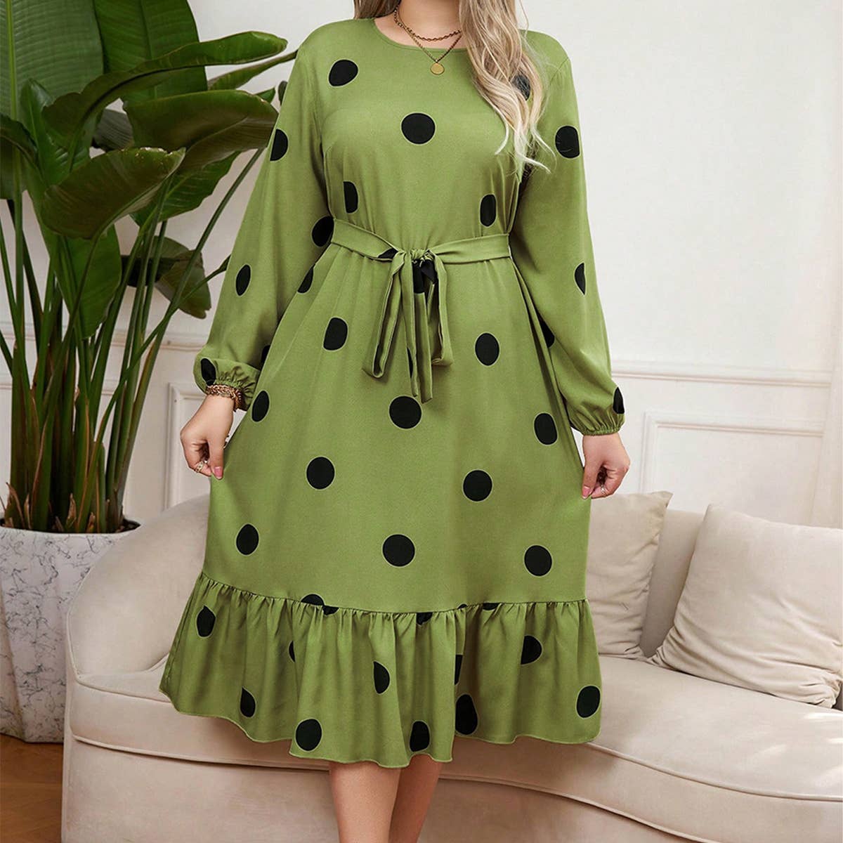 Slim Fit Polka Dot Long Sleeve Ruffle Dress_CWDSD8478