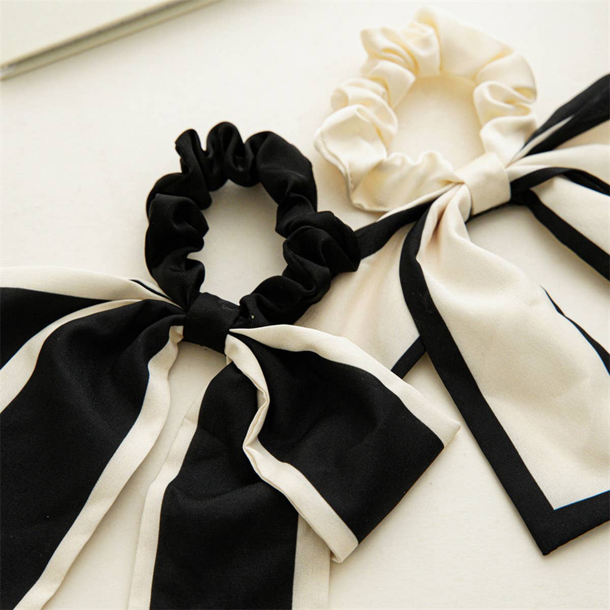RETRO RIBBON BOW HAIR TIE_CWAHA0843