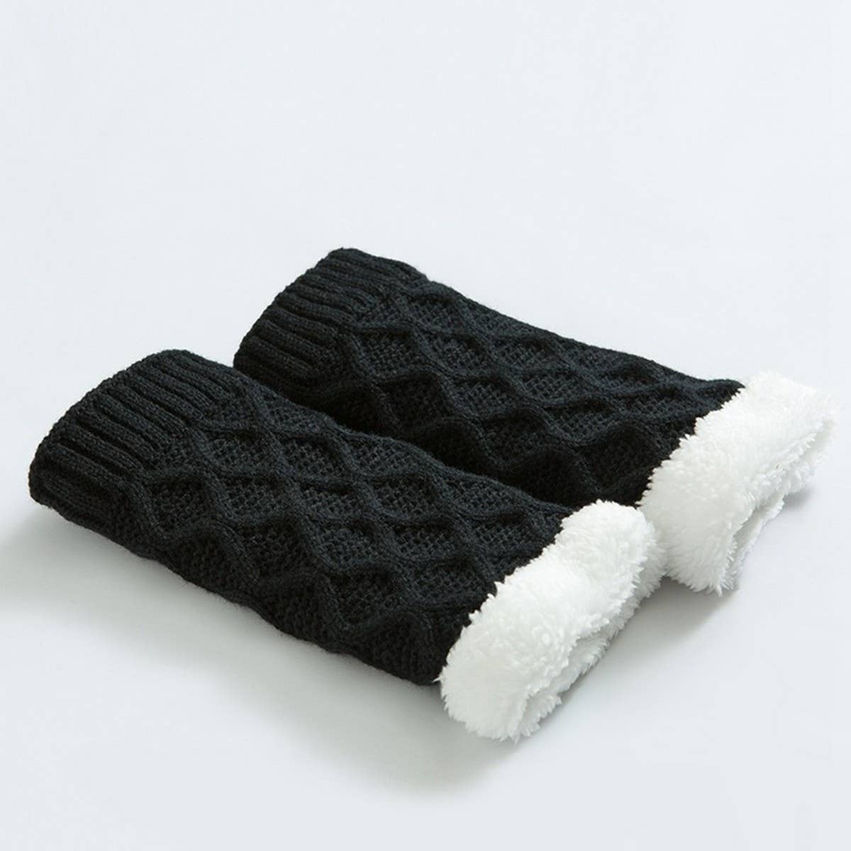 WINTER KNEE PADS DIAMOND GRID PLUS FLEECE SOCKS