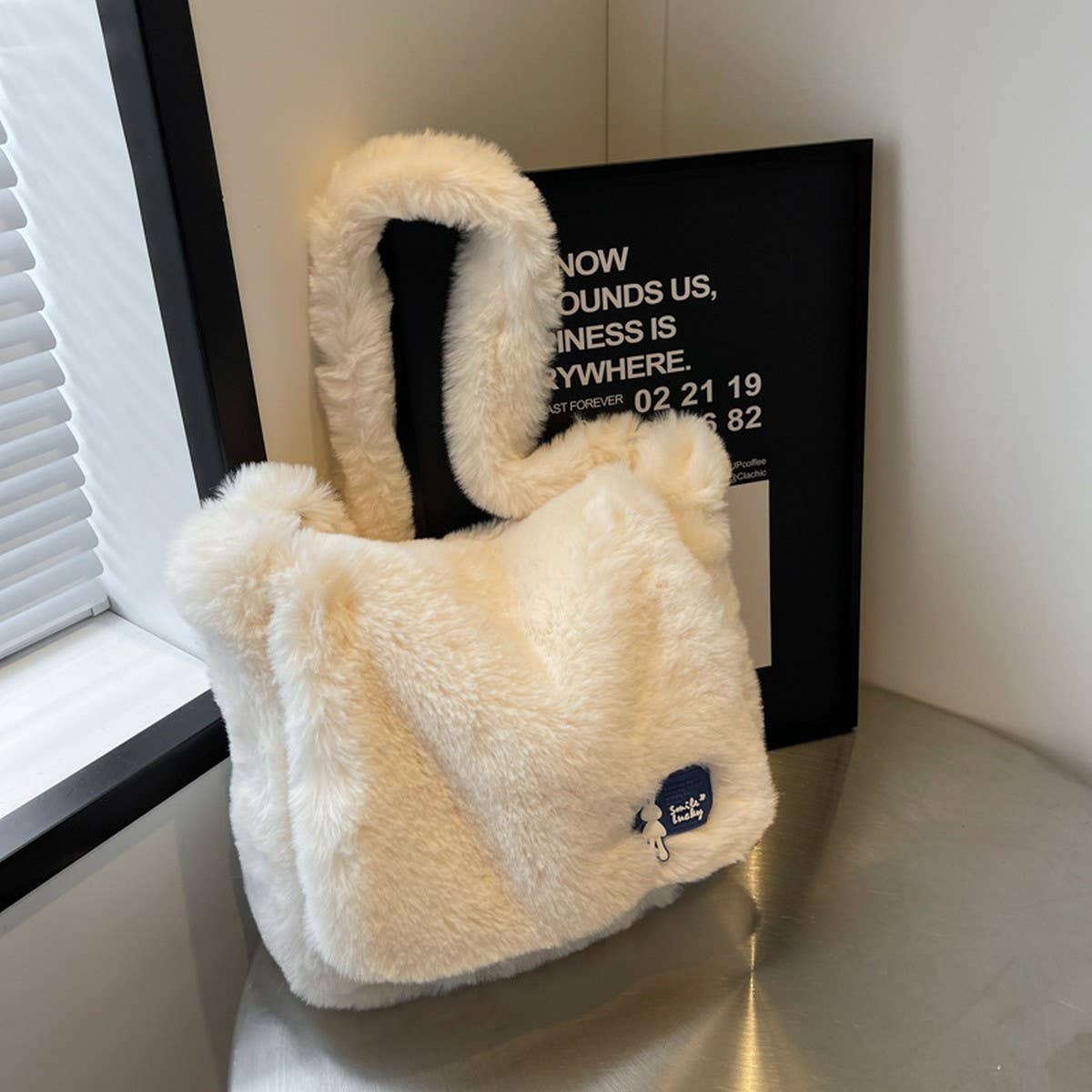 WINTER CROSSBODY FAUX RABBIT FUR PLUSH BAG_CWAB3928