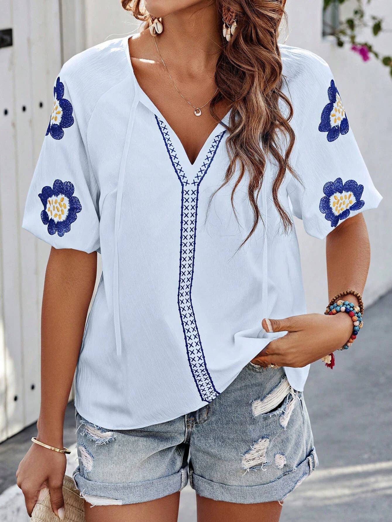 V-NECK SOLID COLOR LOOSE SHIRT
