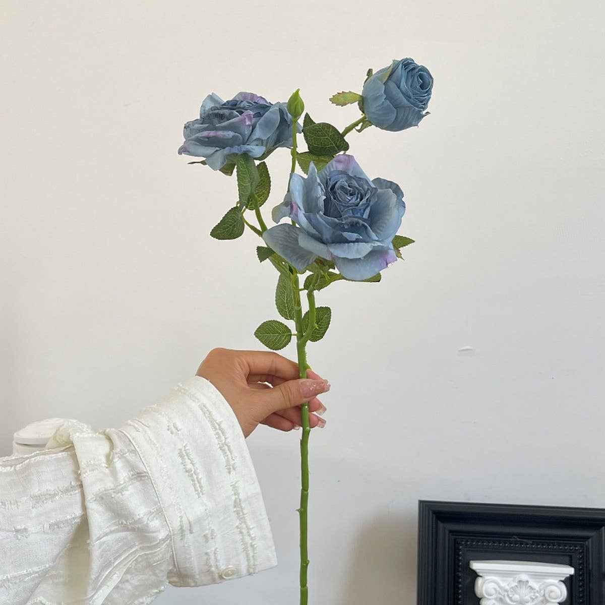 Vintage Dried-Look 3-Head Artificial Roses