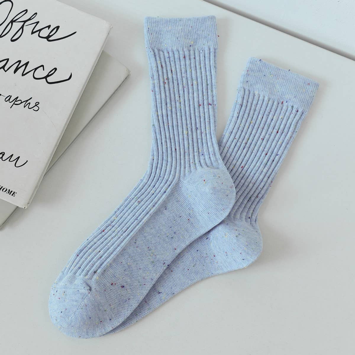 NEW SOLID COLOR CASUAL DOT YARN MIDDLE TUBE SOCKS