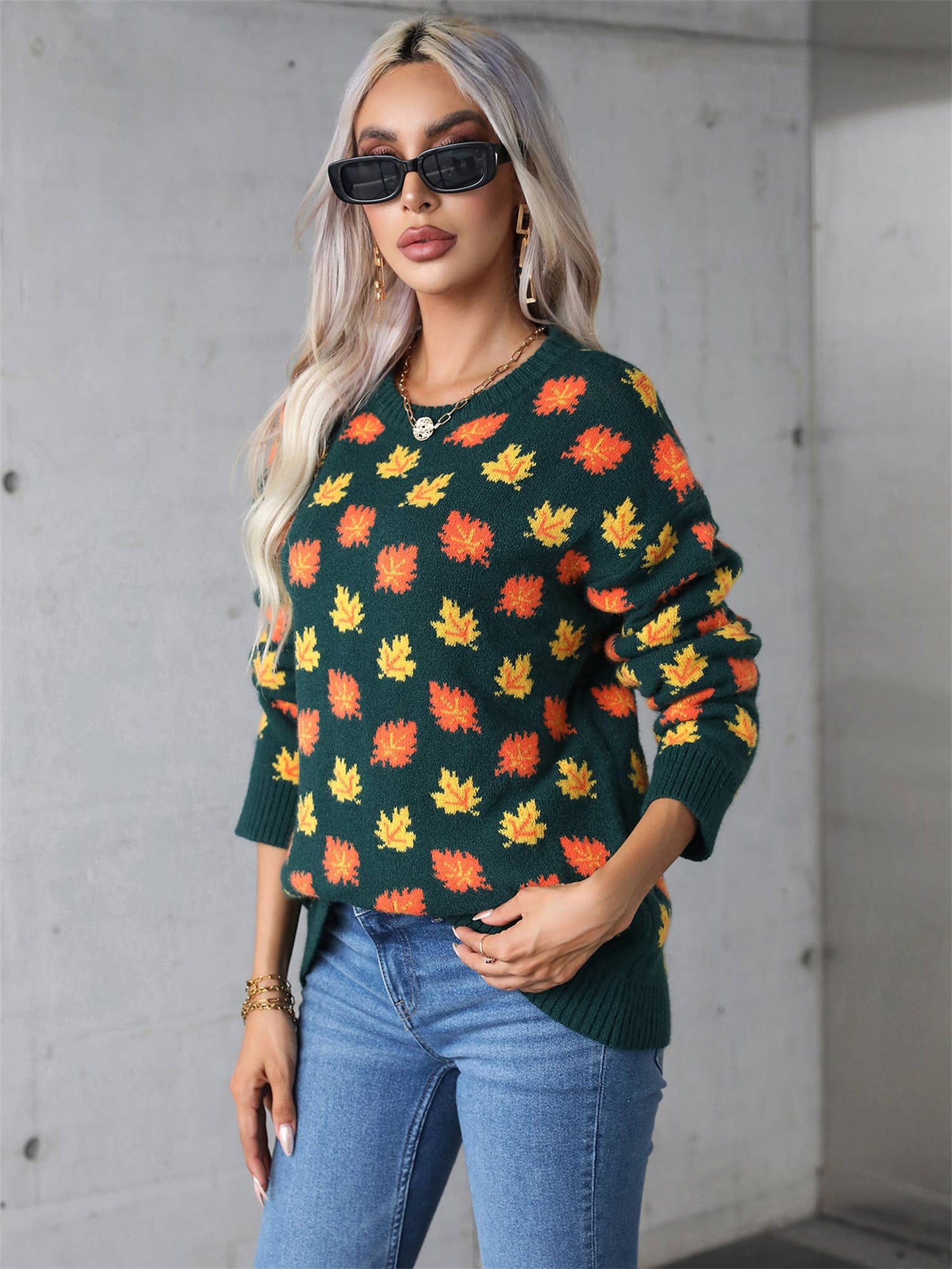 LEAVES CHRISTMAS CREWNECK SWEATER KNIT