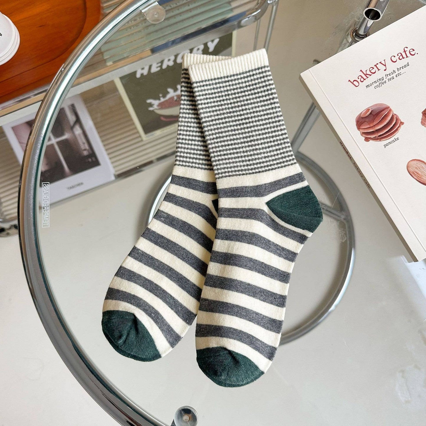Stripe Pattern Cotton Crew Socks for Womens_CWMS0903