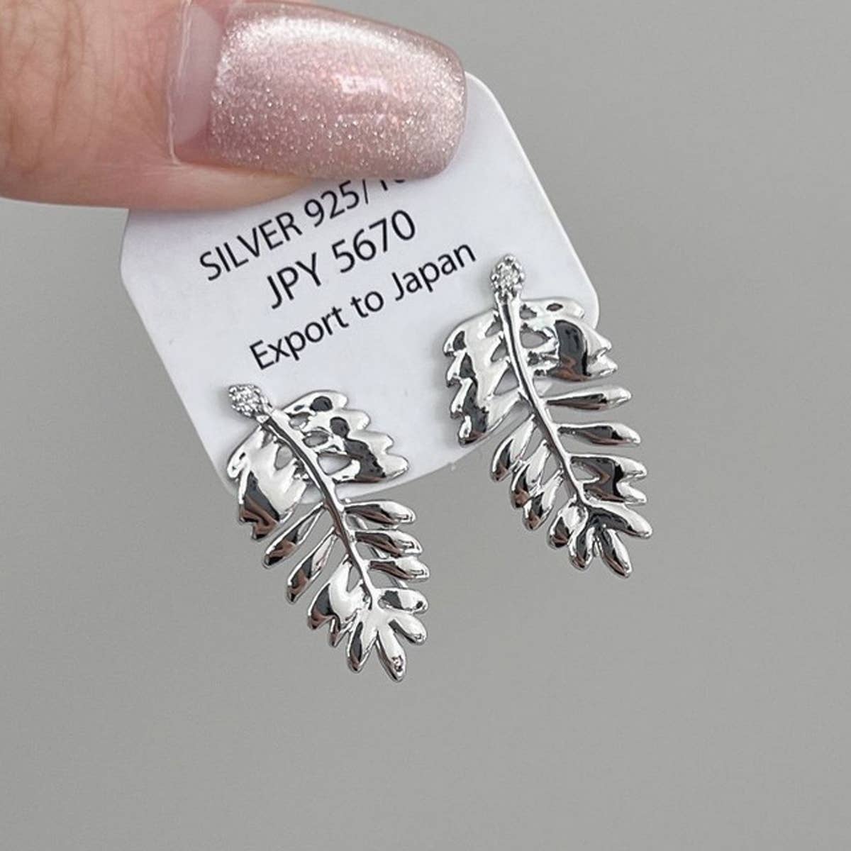 ADVANCED TREE LEAF EARRINGS AND EARRINGS_CWAJE1447