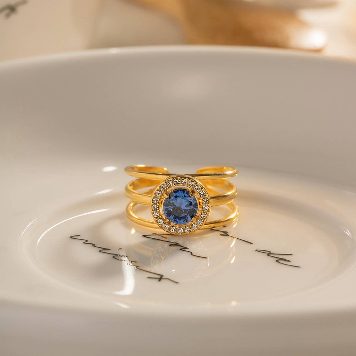 BLUE ROUND NON-FADING VERSATILE RING_CWAJE1394