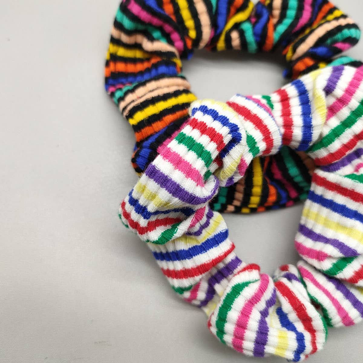 WINTER RAINBOW WHITE PLUSH HAIR TIE