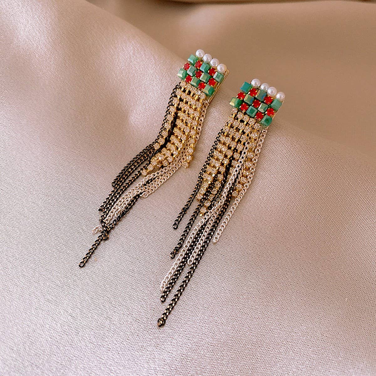 CRYSTAL TASSEL FASHION LIGHT LUXURY EARRINGS