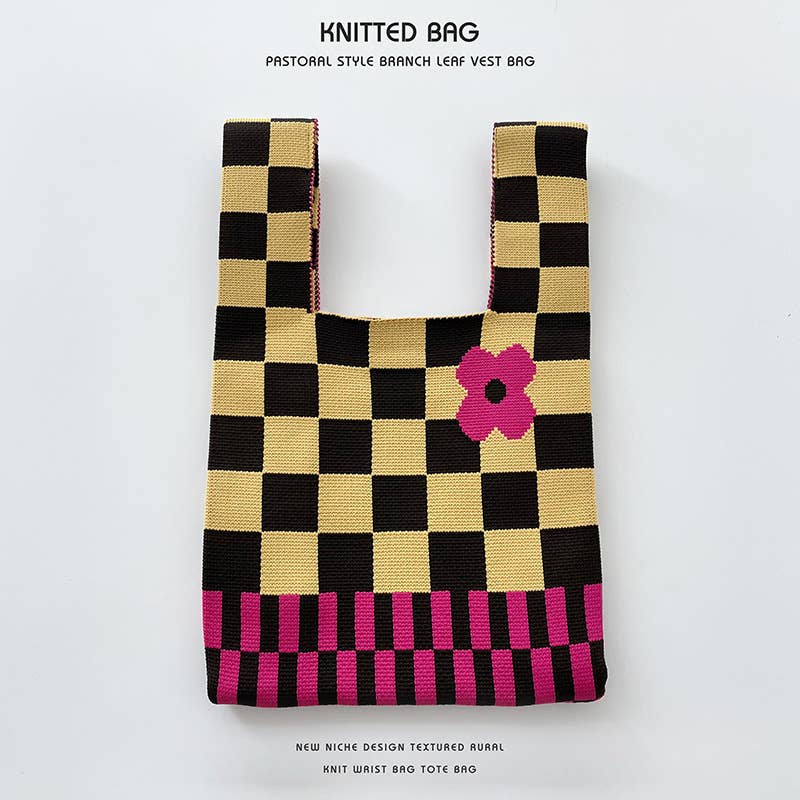 Heart-shaped color-blocked knitted handbag