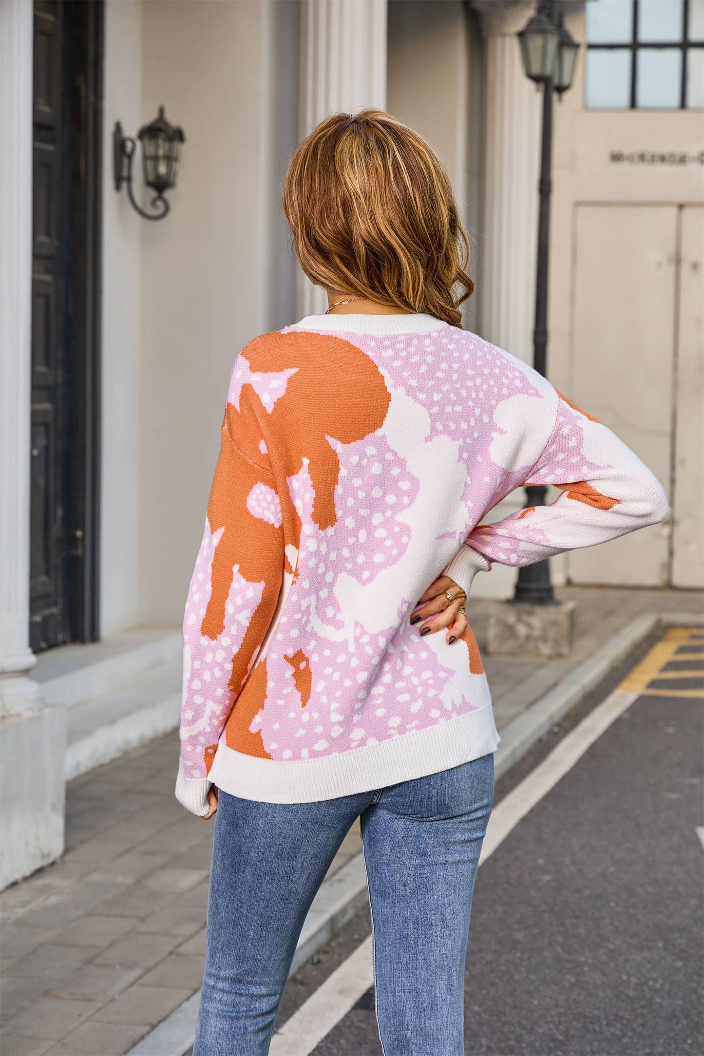 Round neck,colorful long-sleeved sweater