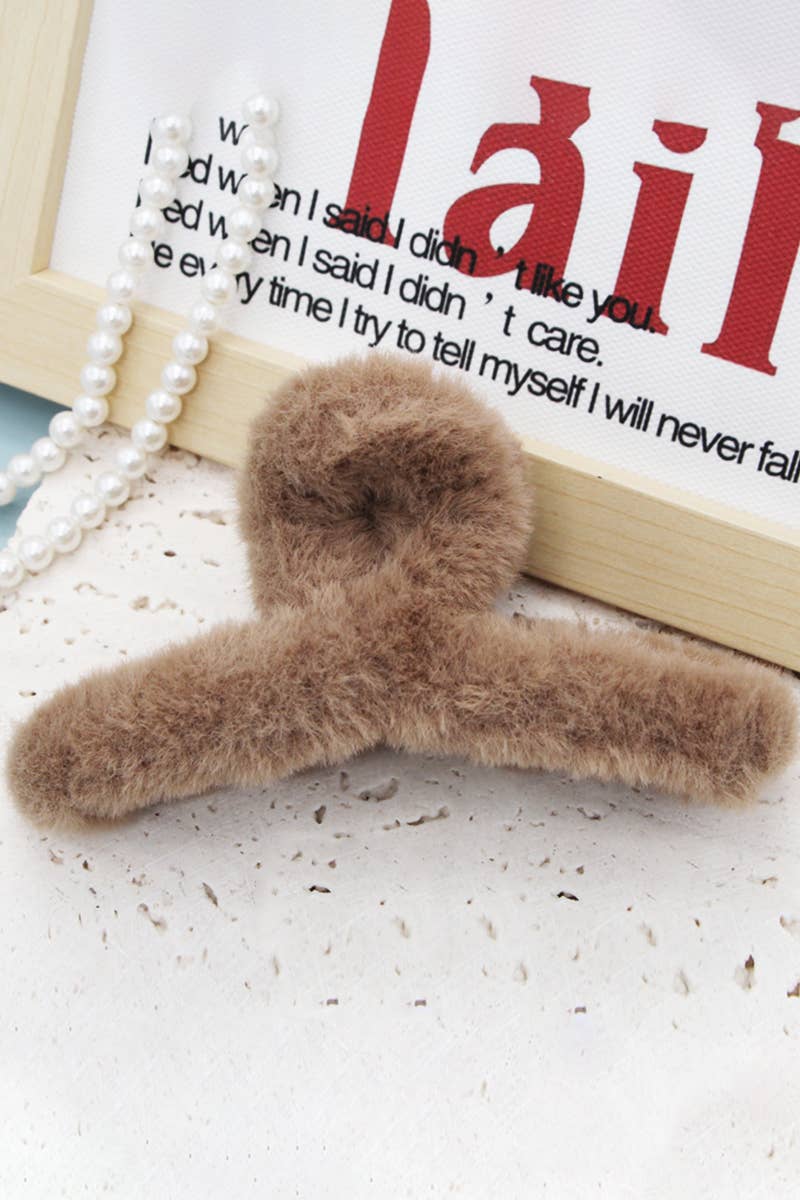 MULTICOLOR FAUX RABBIT FUR HAIR CLAW CLIP TWIST_CWAHA0153