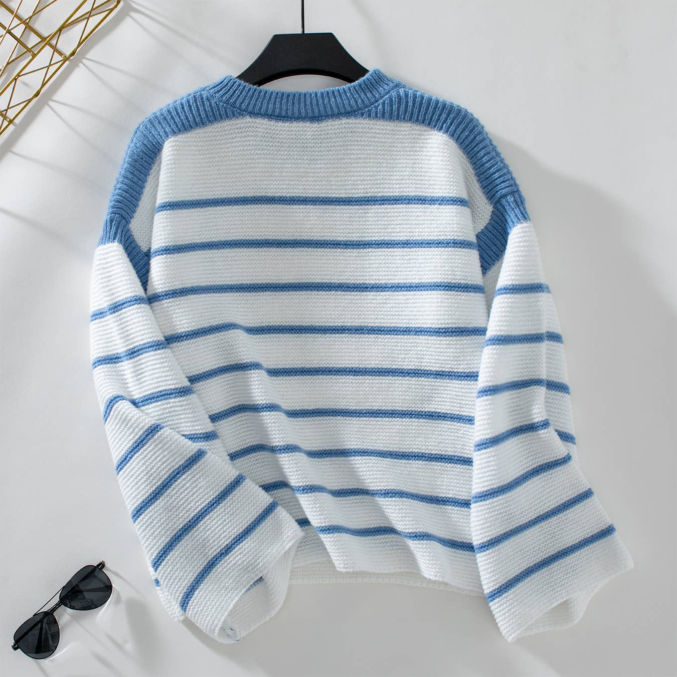 STRIPED PULLOVER LONG-SLEEVED CREW-NECK SWEATER