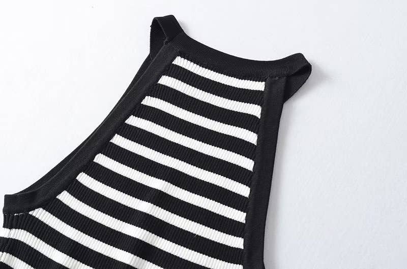 Strap knit top with neck hanging