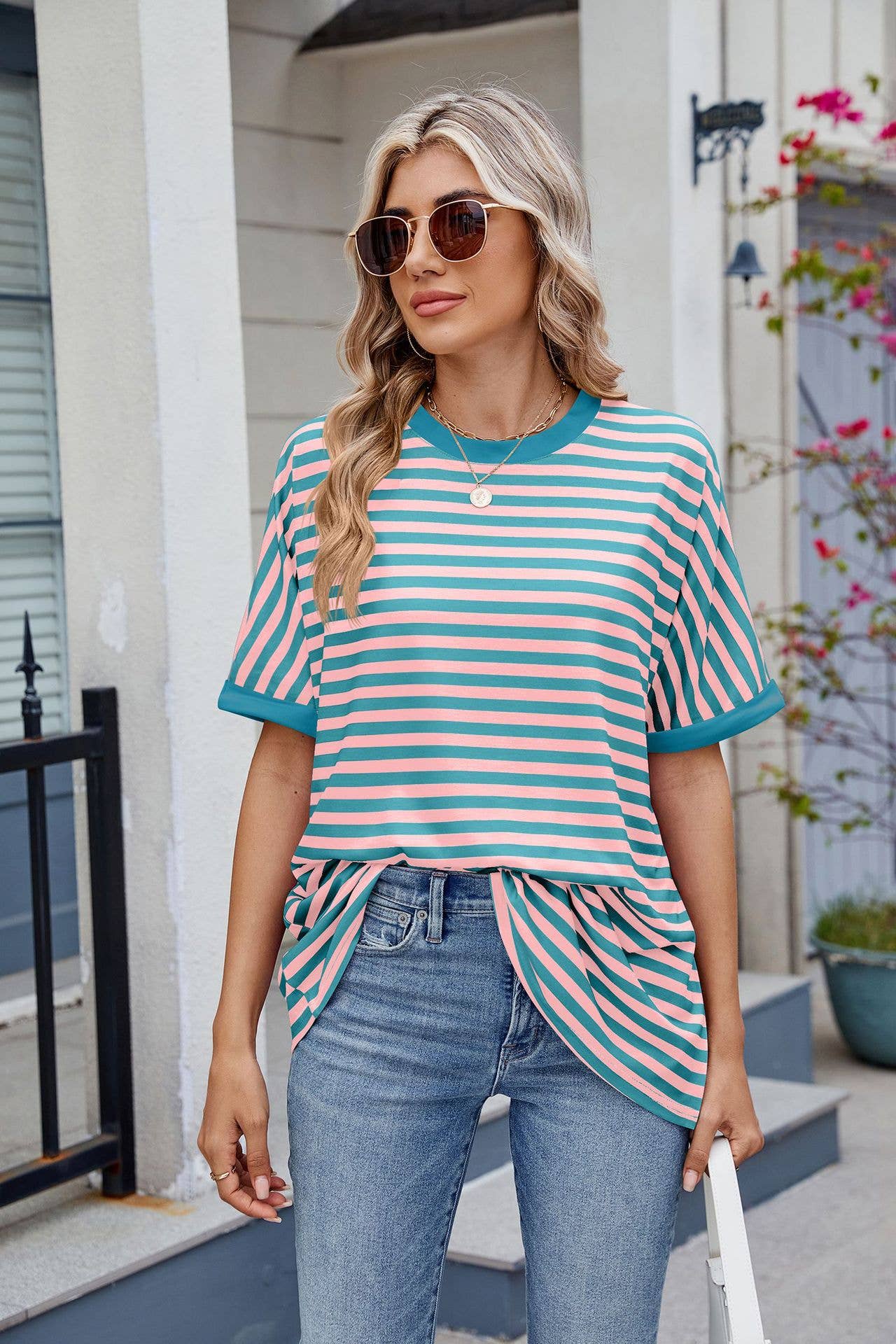 Round neck sleeved striped short-sleeved T-shirt