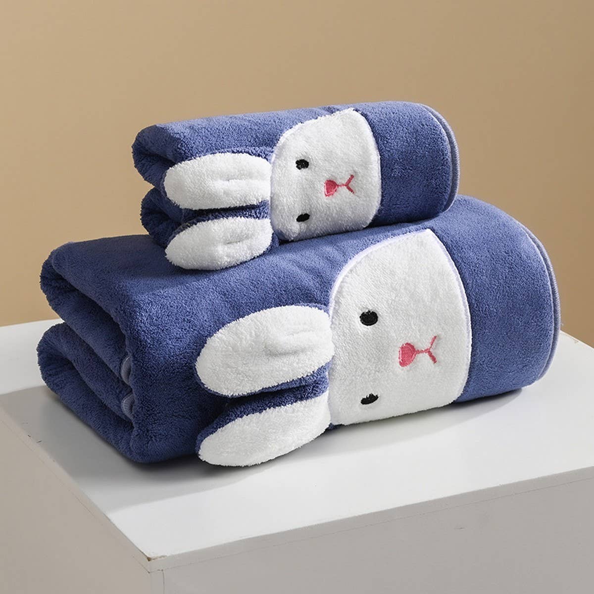 EMBROIDERED RABBIT CORAL FLEECE TOWEL