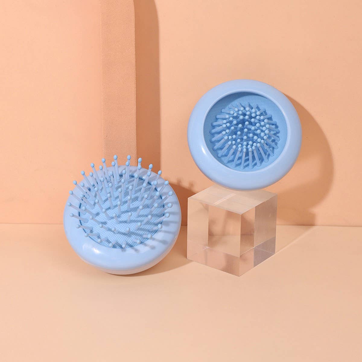 JELLYFISH SHAPED SCALP MASSAGE BRUSH