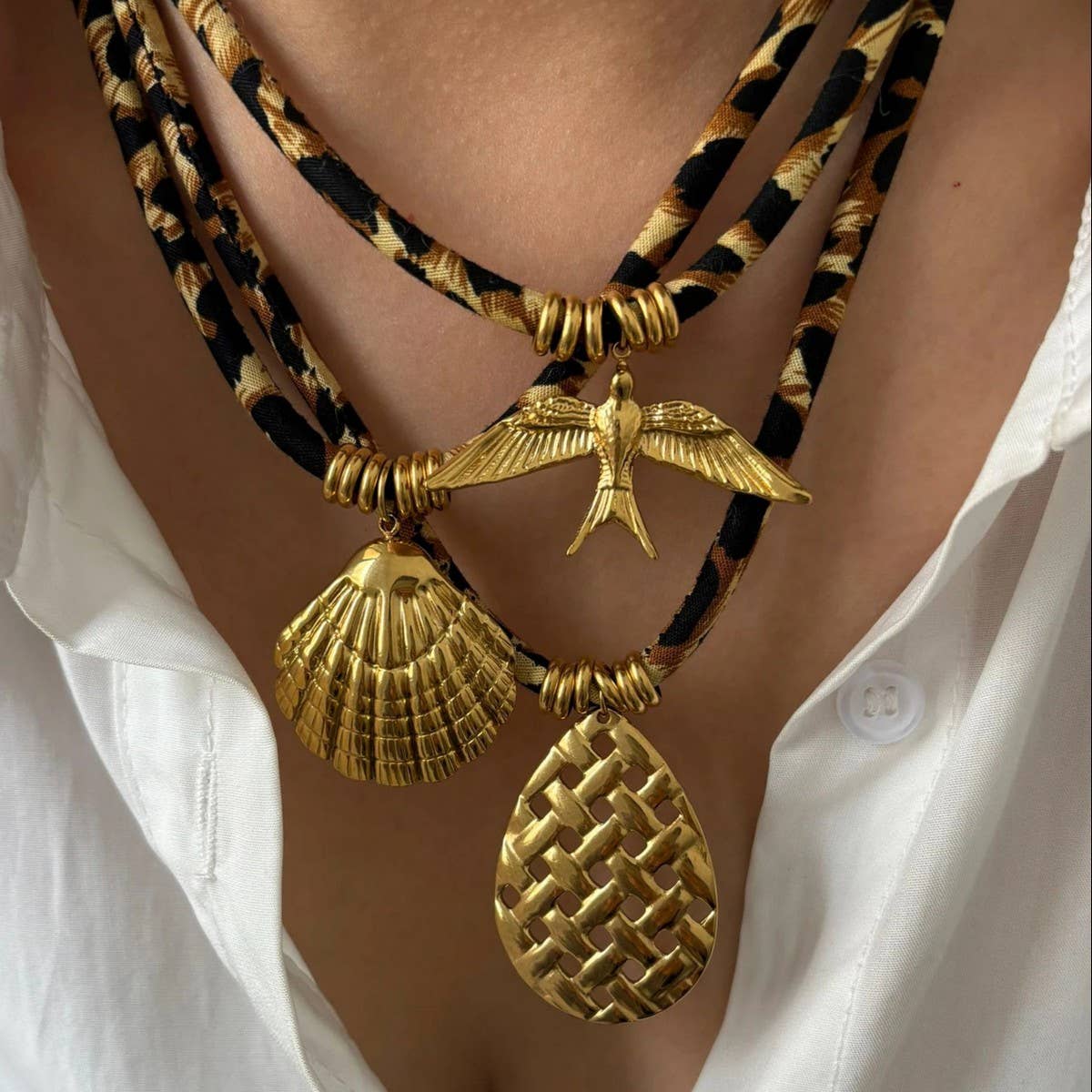 LEOPARD VELVET CORD NECKLACE BOLD FALL STATEMENT_CWMM6954