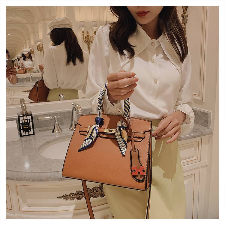 Retro large-capacity hand-held crossbody bag