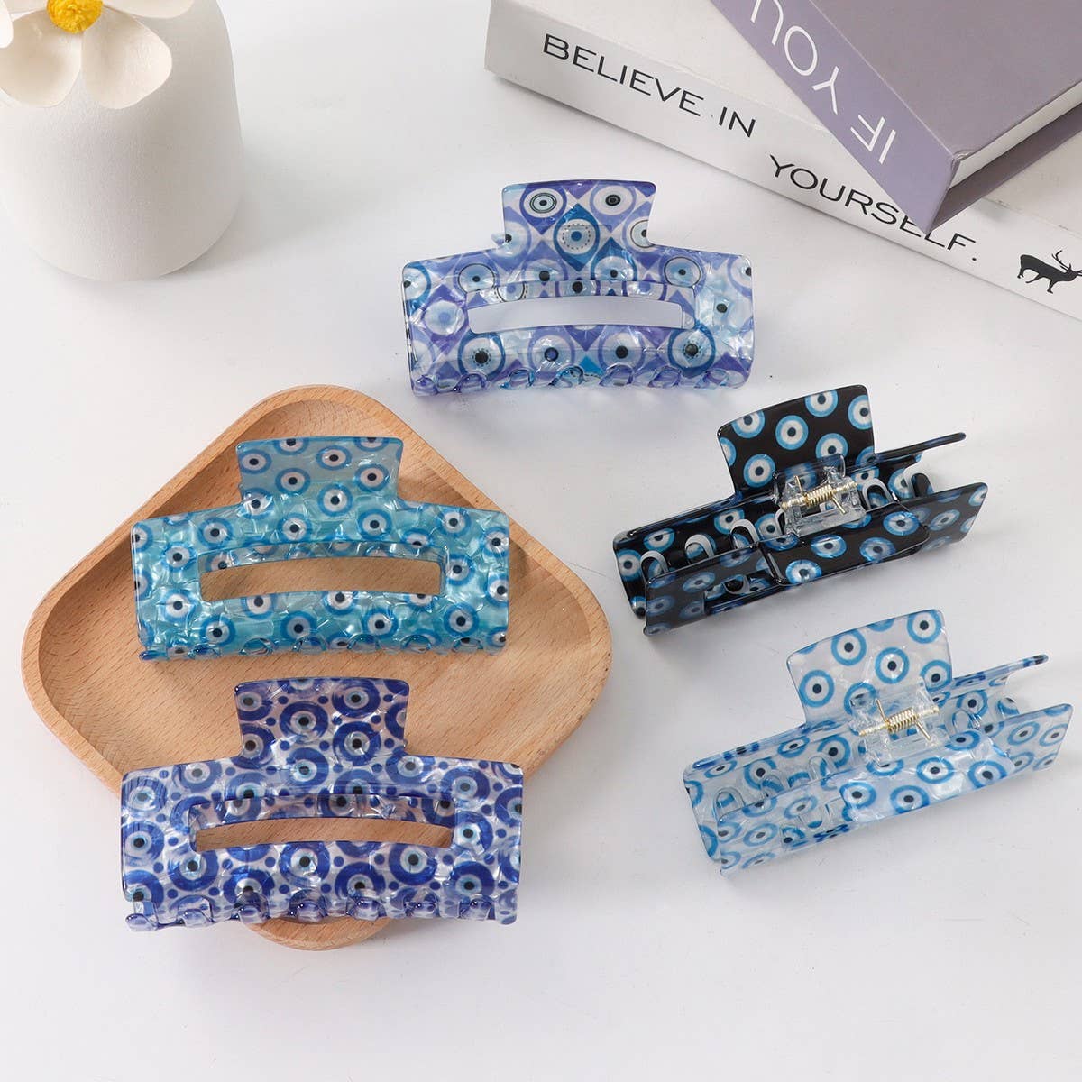 CWAHA1612_RECTANGULAR PRINT BLUE SERIES HAIR CLAW CLIP