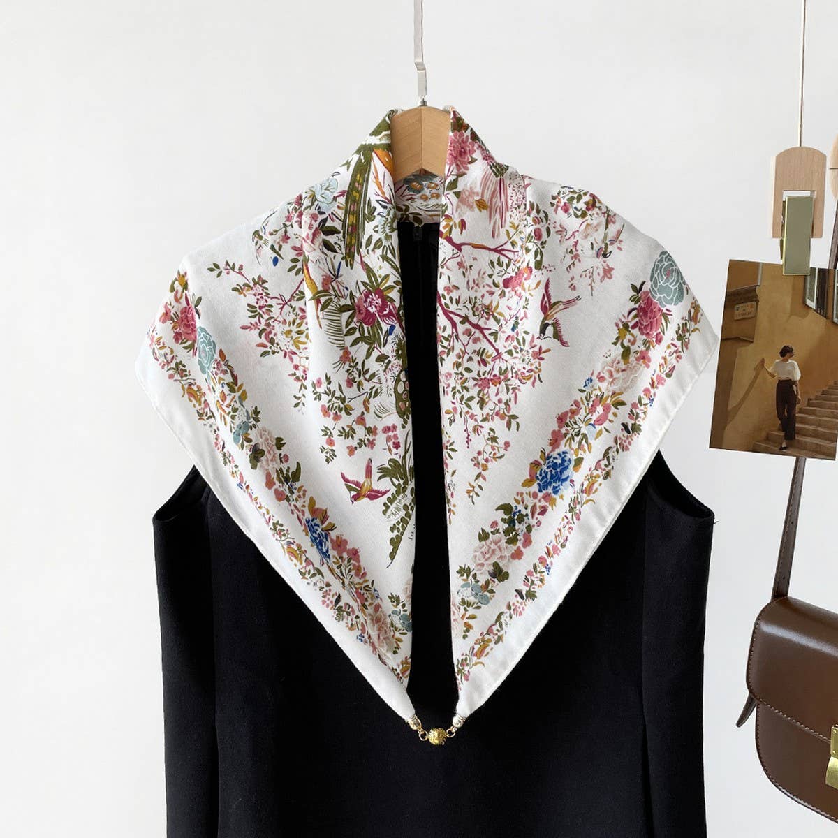 Magnetic Closure Scarf, Floral Triangle Neck Wrap