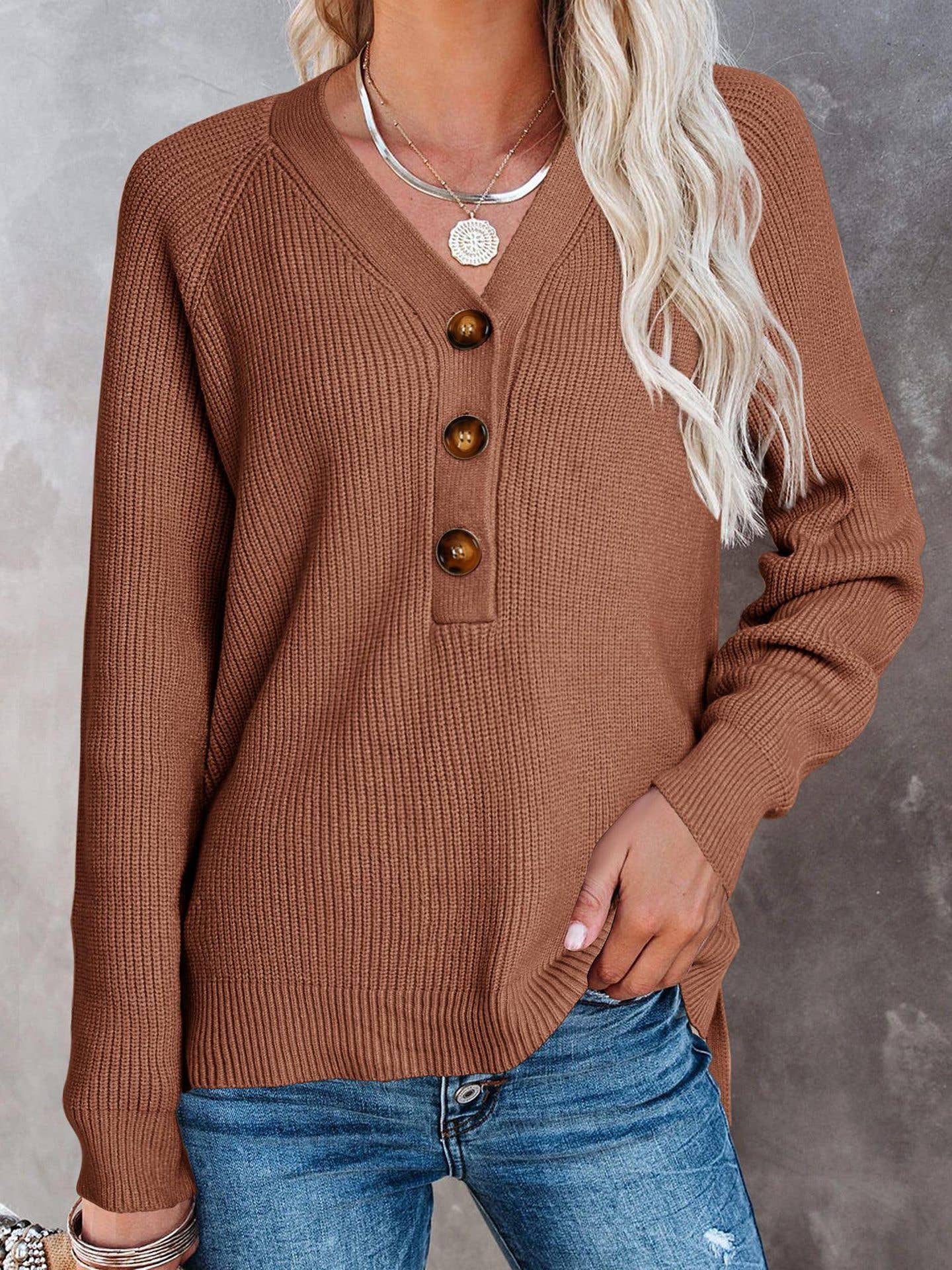 KNIT PULLOVER V-NECK SINGLE BREASTED SWEATER