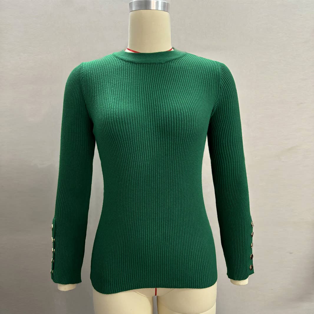 Round-neck solid-color metal buckle knitted top