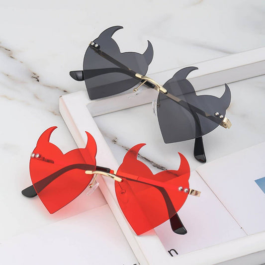 FASHIONABLE PERSONALITY DEVIL HORN LOVE SUNGLASSES