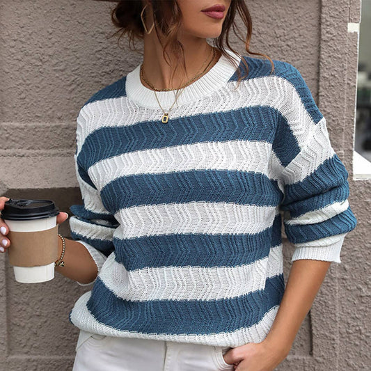 STRIPED KNIT SWEATER IN CONTRASTING COLORS