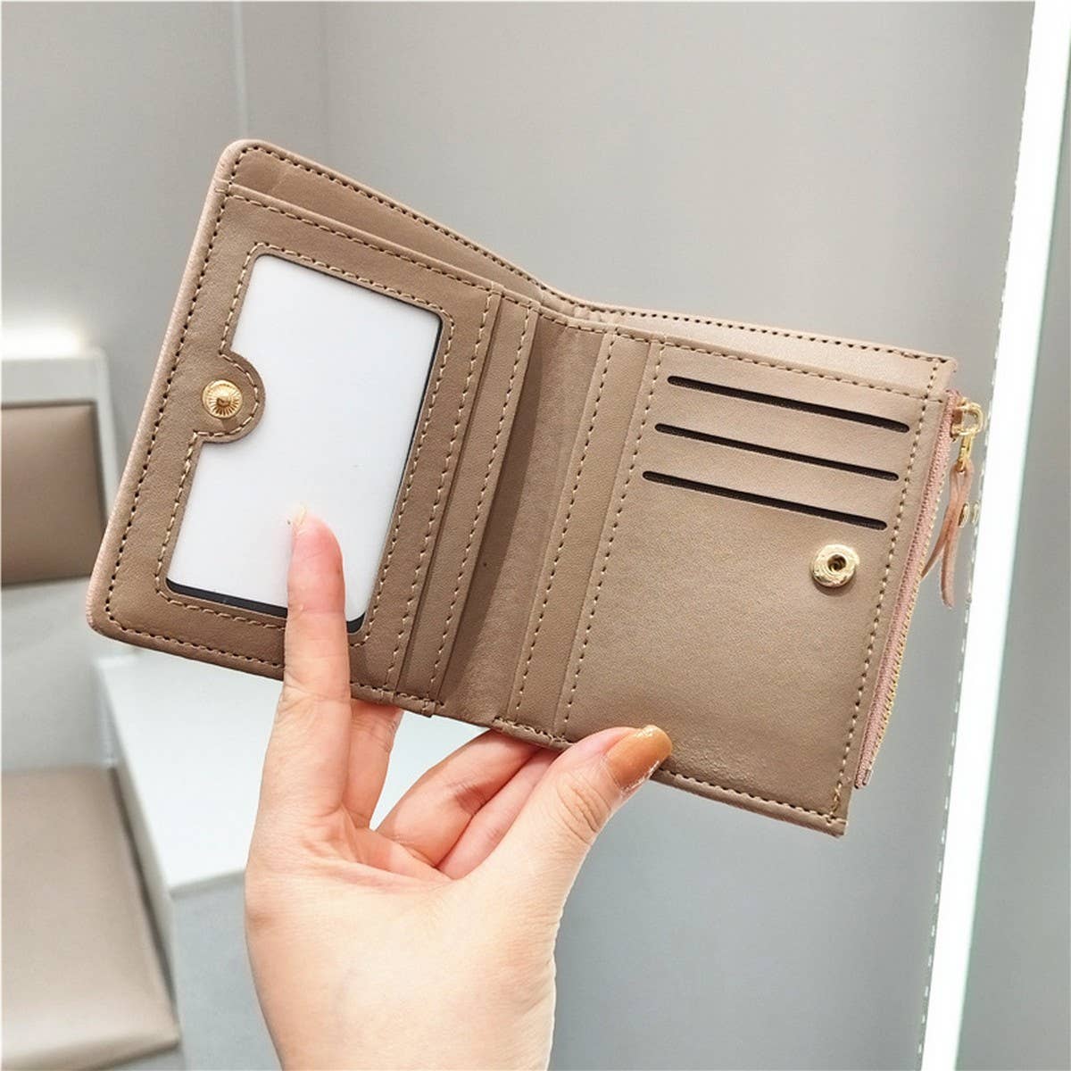 NEW RETRO EMBROIDERED CAT SHORT WALLET_CWAB2569