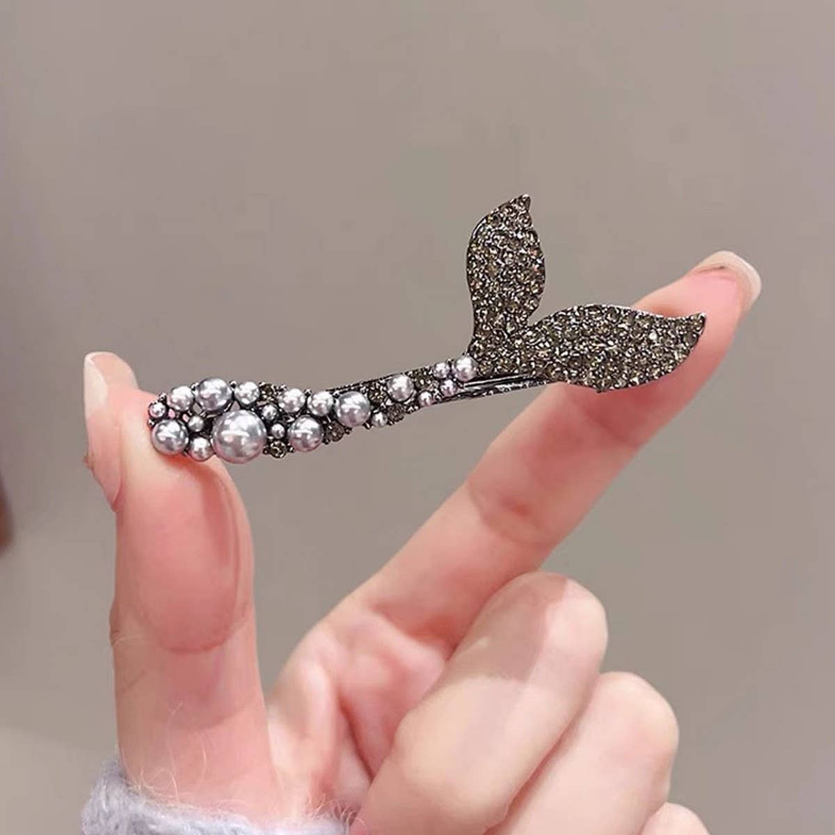 BUTTERFLY HAIRPIN RHINESTONE DUCKBILL HAIRPIN_CWAHA4665