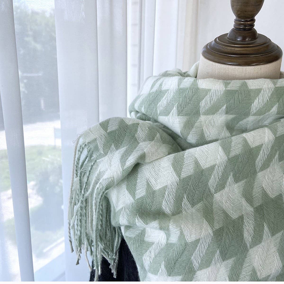 Houndstooth Tassel Scarf - Thick Winter Wrap