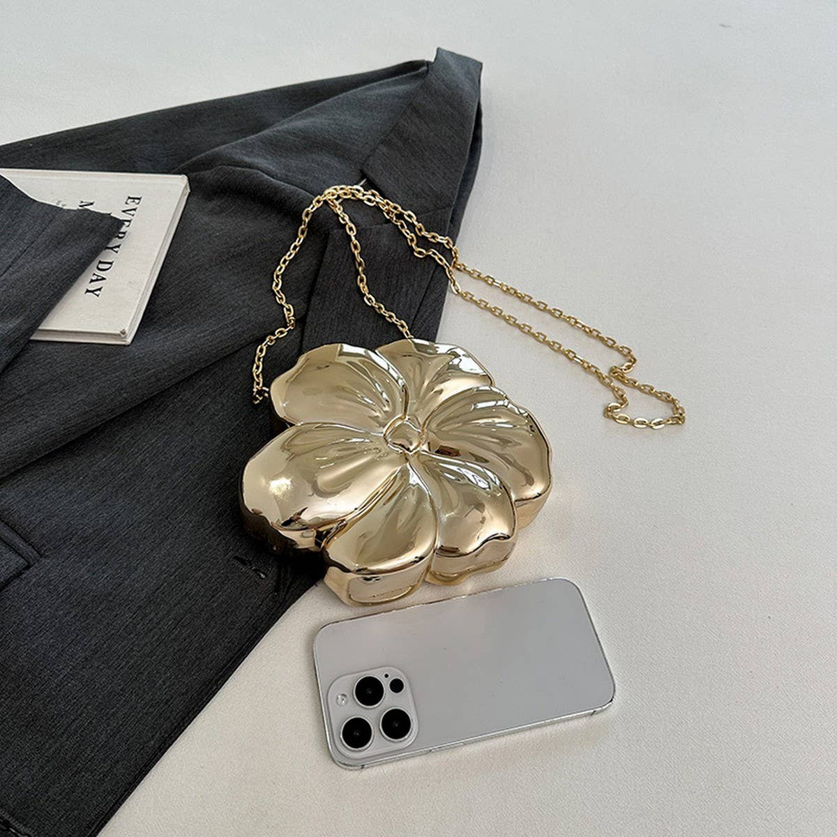 FLOWER GOLD PRESSED BAG BANQUET BAG CLUTCH_CWAB3259