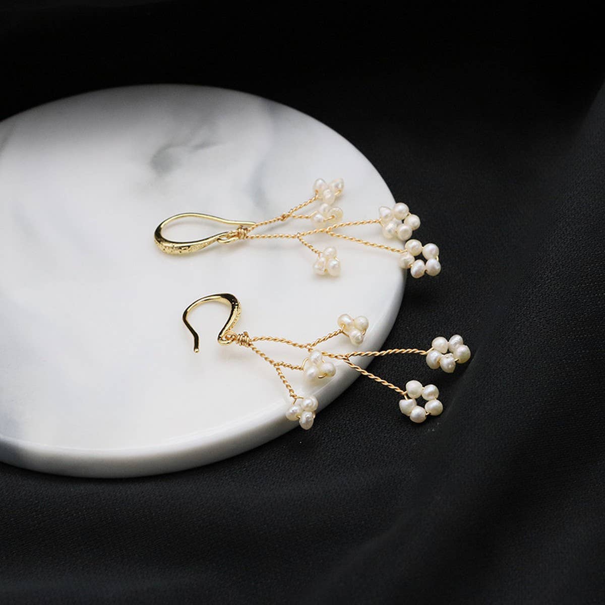 NEW HIGH-END FASHION LONG PEARL EARRINGS