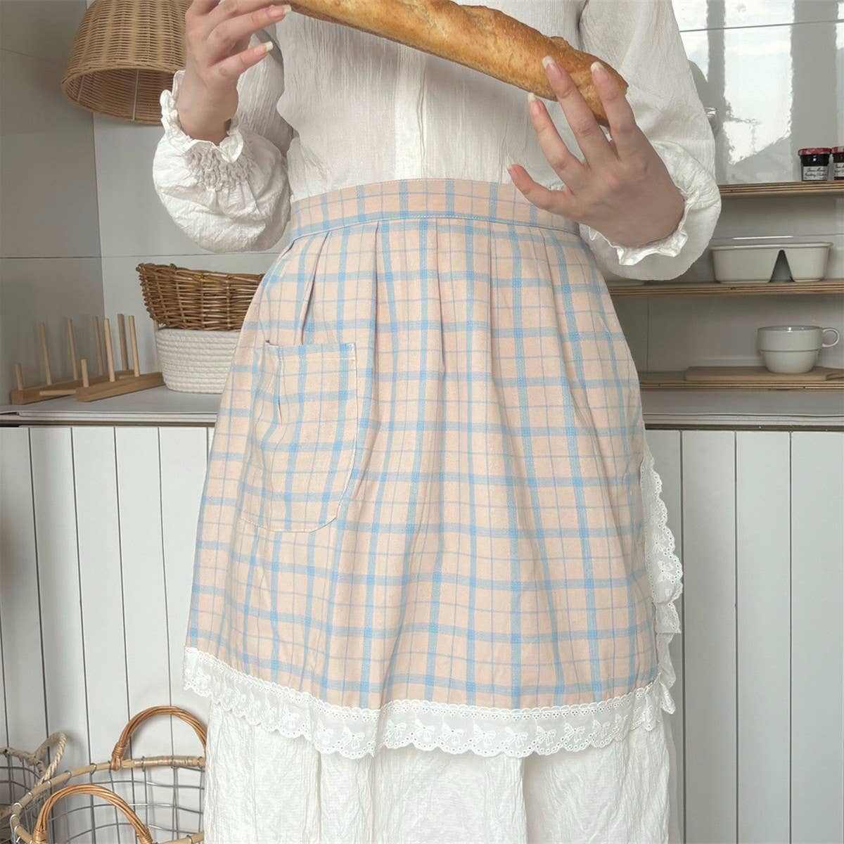 BOW LACE SKIRT AND HALF-BODY APRON_CWMM5796