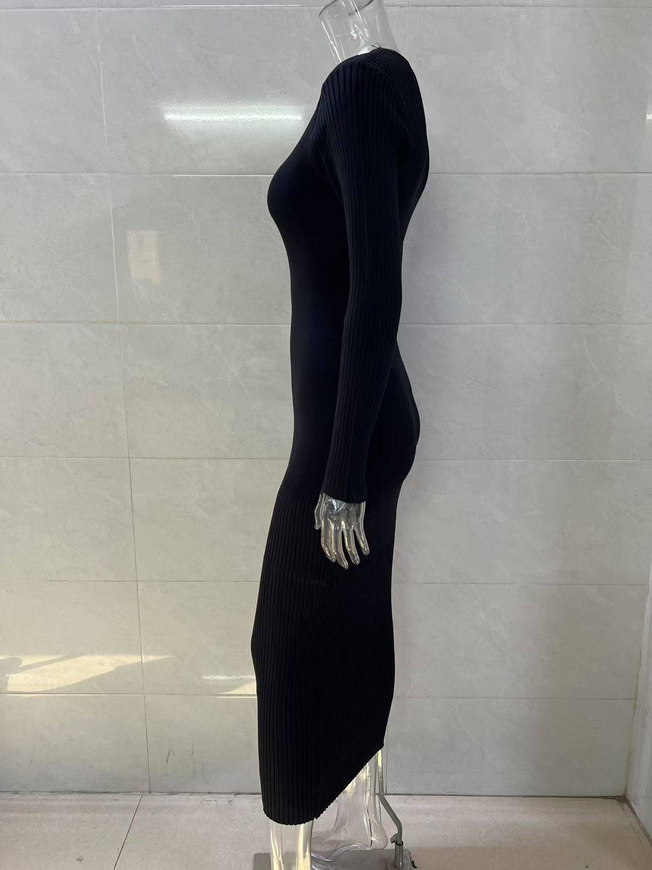 Round-neck pitted tight knitted dress