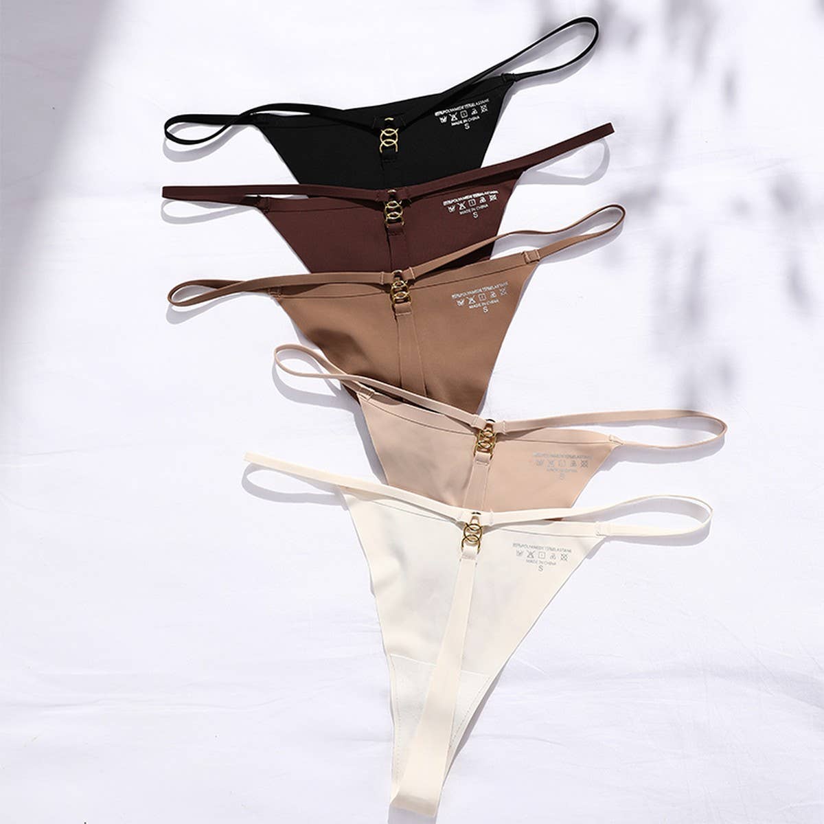 WOMEN SEXY THONG WITH LOOP BUCKLE