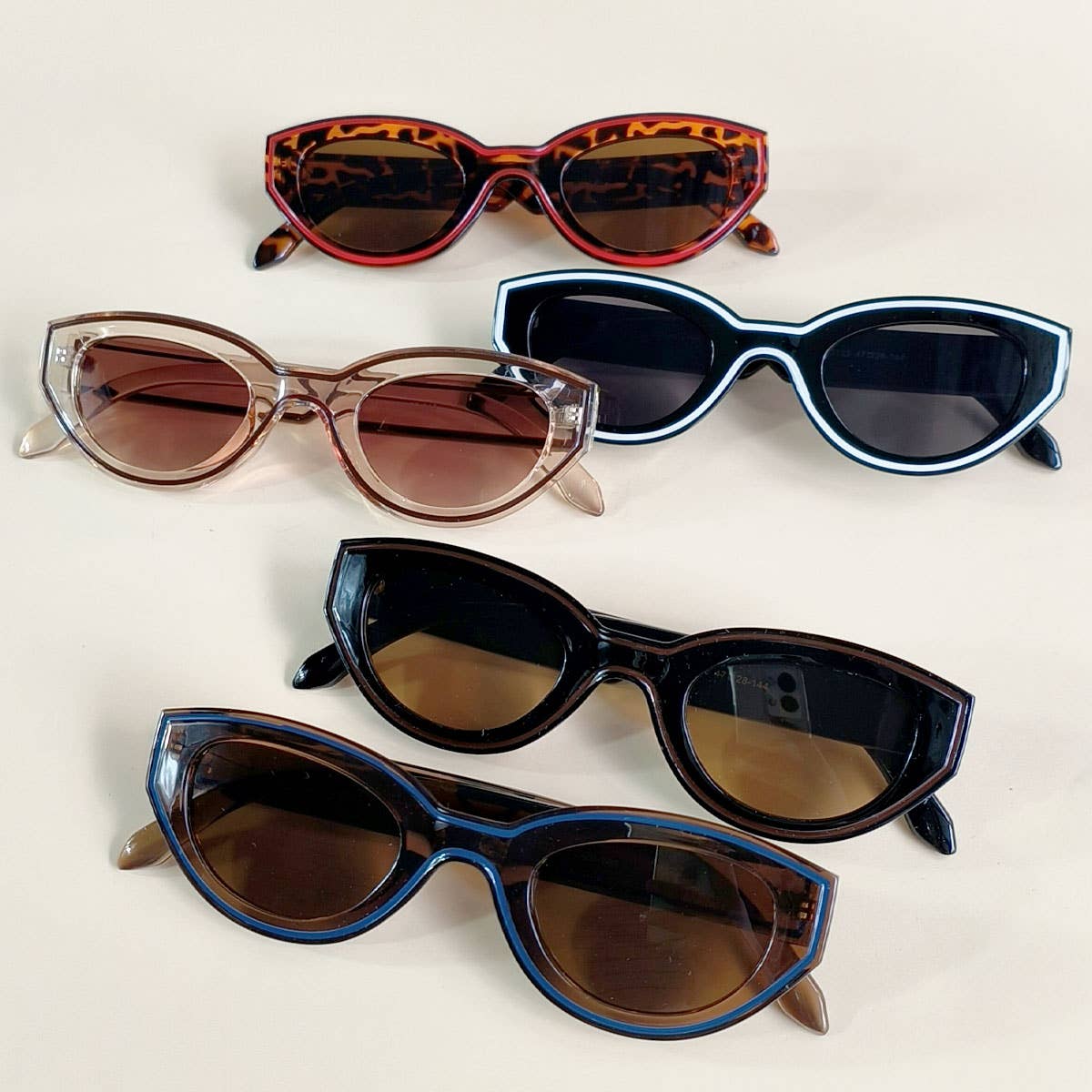 PAINTED CAT-EYE SUNGLASSES_CWASG0420
