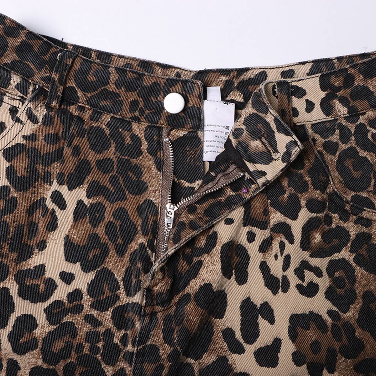 WOMENS LEOPARD PRINT DISTRESSED LOOSE FITTING JEANS