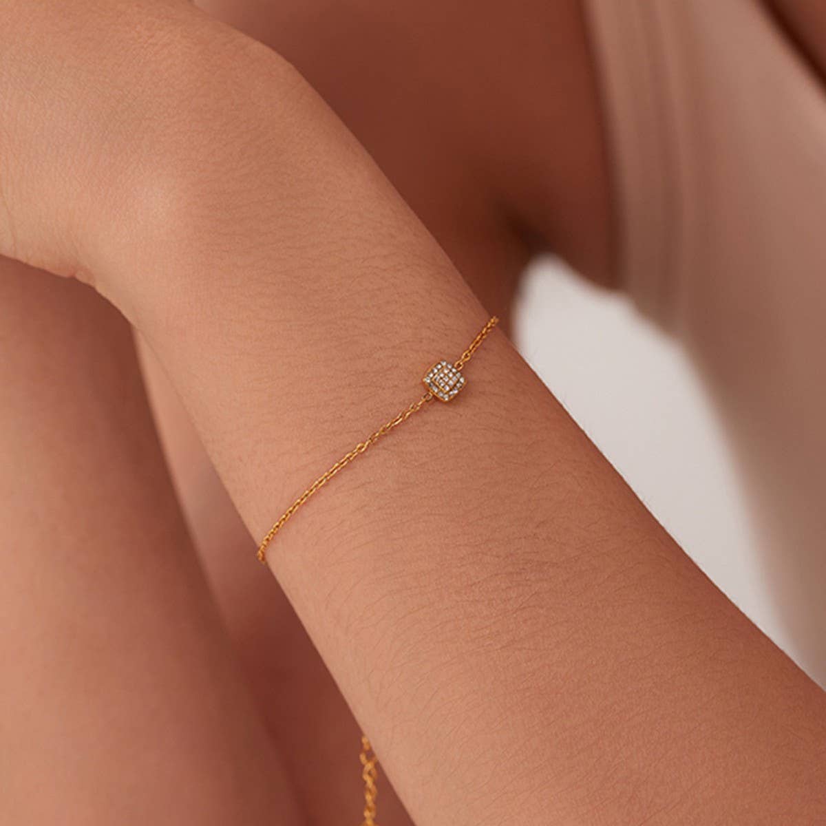 Delicate 18K Gold Titanium Zircon Square Pendant